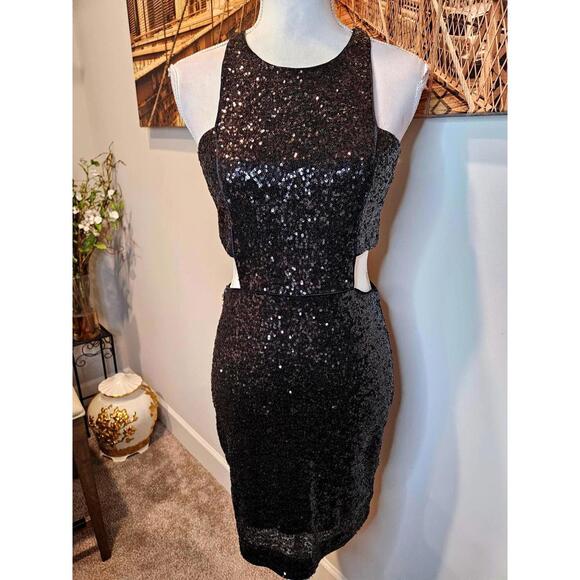 Exress Black Sequin Cutout Cocktail Dress Size 6 - Picture 1 of 4